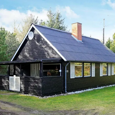 Two-Bedroom Holiday home in Blåvand 8